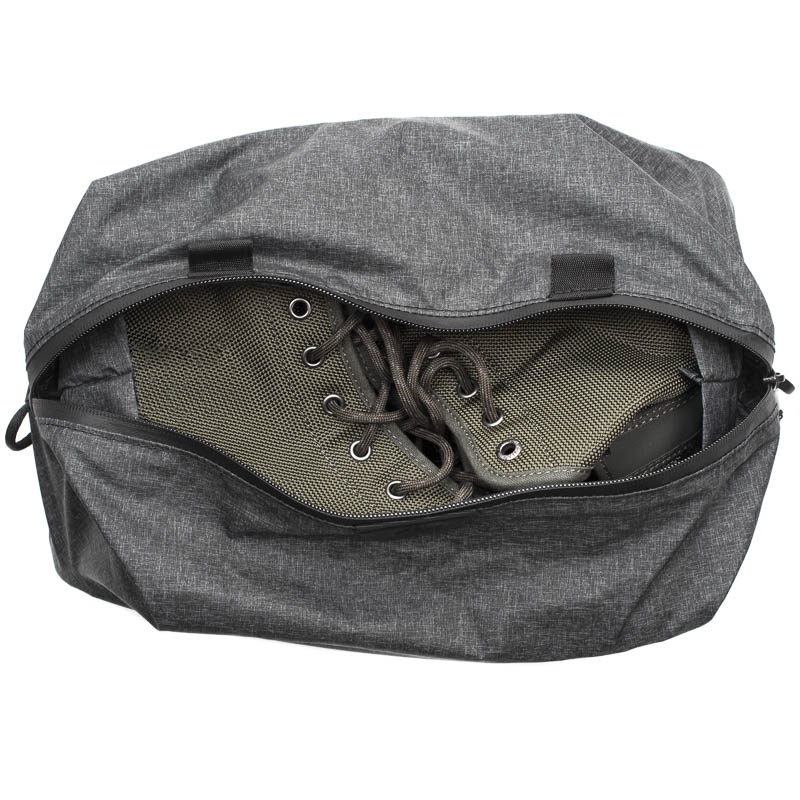 Sac à chaussures Peak Design Shoe Pouch, couleur Charcoal (gris foncé)