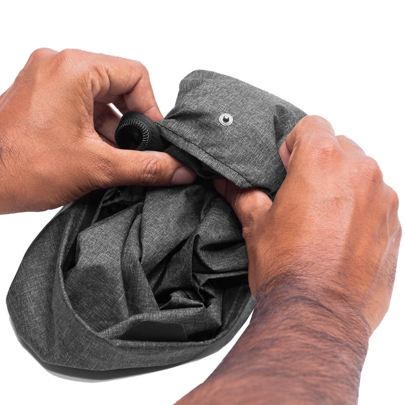 Sac à chaussures Peak Design Shoe Pouch, couleur Charcoal (gris foncé)