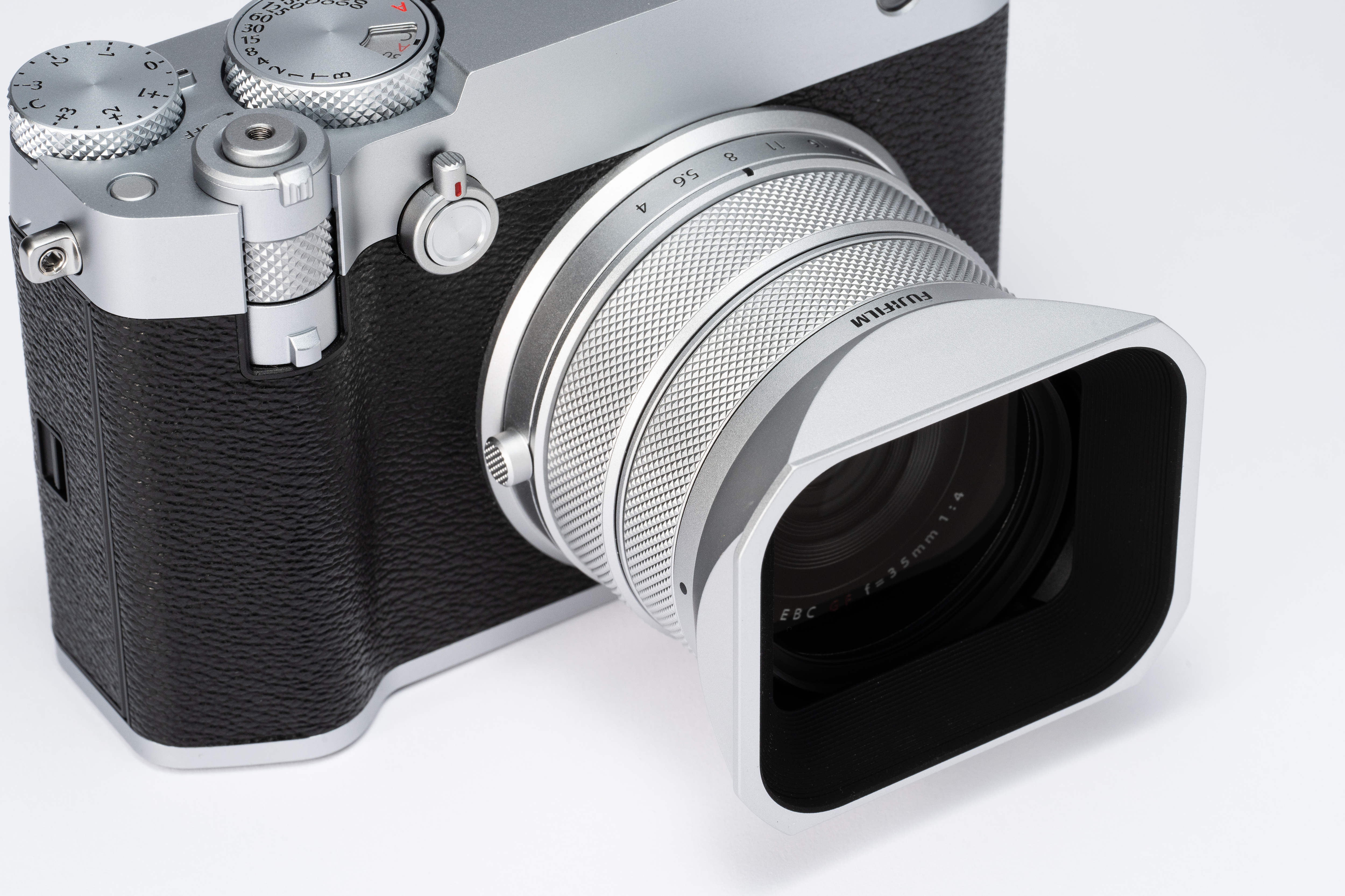 Fujifilm GFX 100RF silber