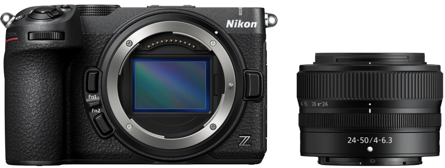 Schwarze Nikon Z5II ohne angesetztes Objektiv mit sichtbarem Bildsensor, daneben das separate NIKKOR Z 24–50 mm Objektiv.