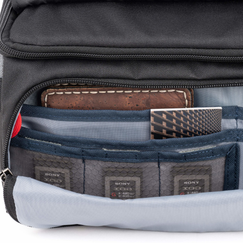 Think Tank Mirrorless Mover 25 - Marine Blue