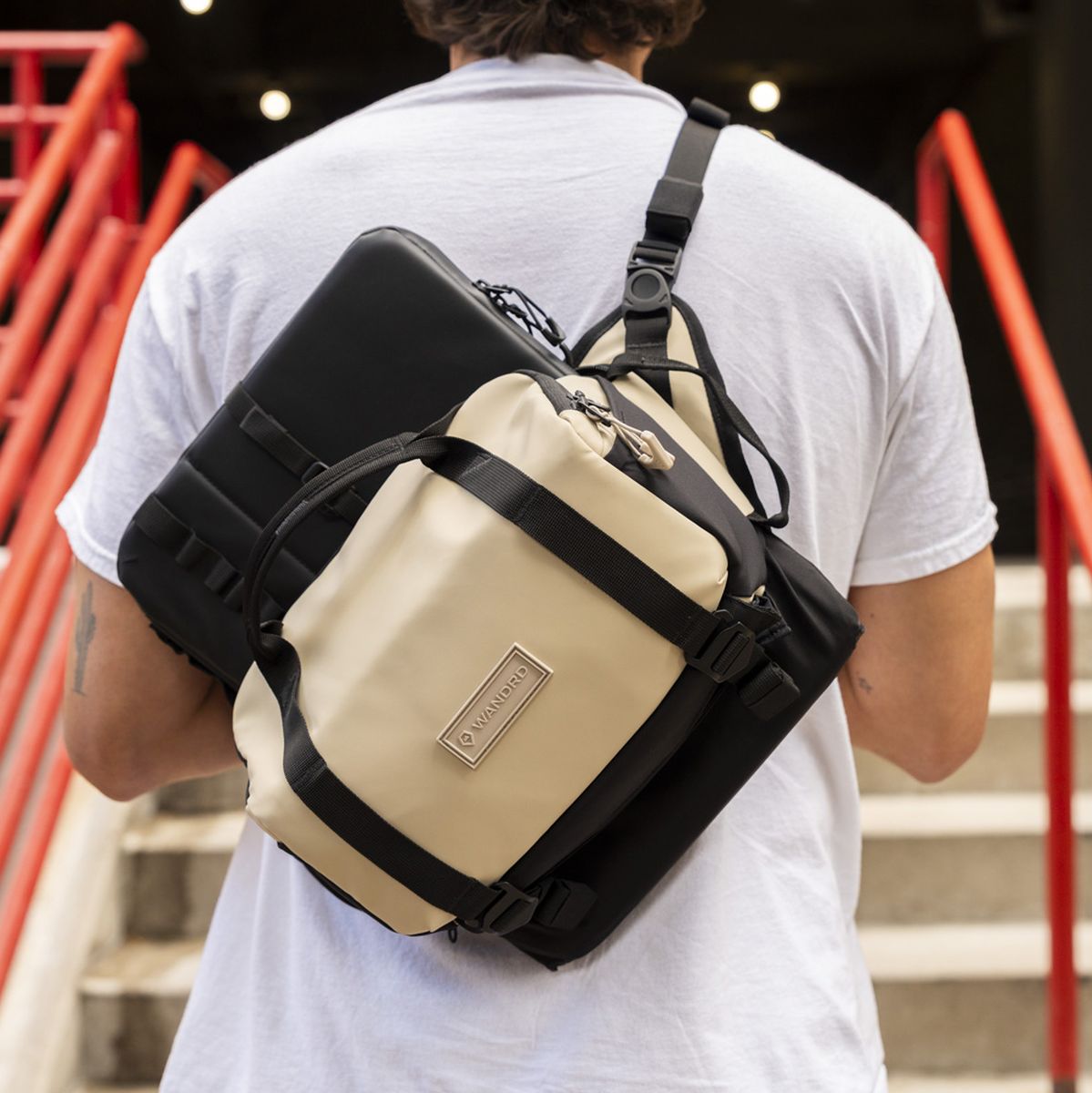 WANDRD Rogue Sling 6l Yuma Tan V2 (+ Gratis WANDRD Socks)