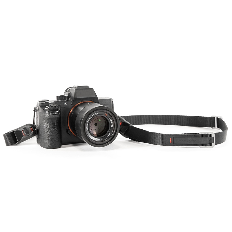 Peak Design Leash Black - Sangle multifonctionnelle pour appareils photo hybrides, reflex d'entrée de gamme, etc.