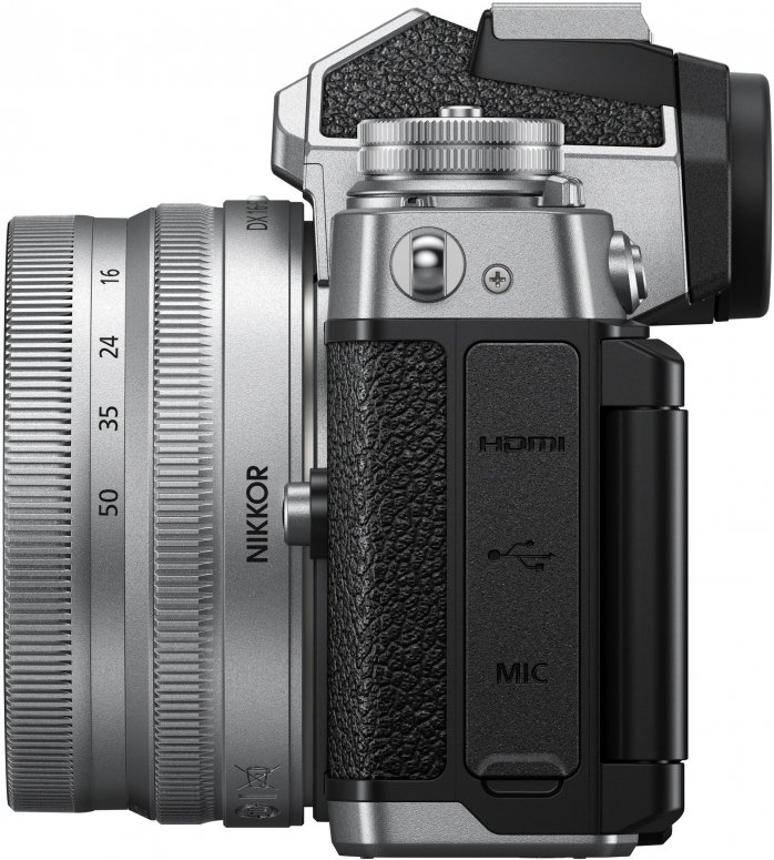 Nikon Z fc KIT mit NIKKOR Z DX 16-50mm VR (SE) + NIKKOR Z DX 50-250mm