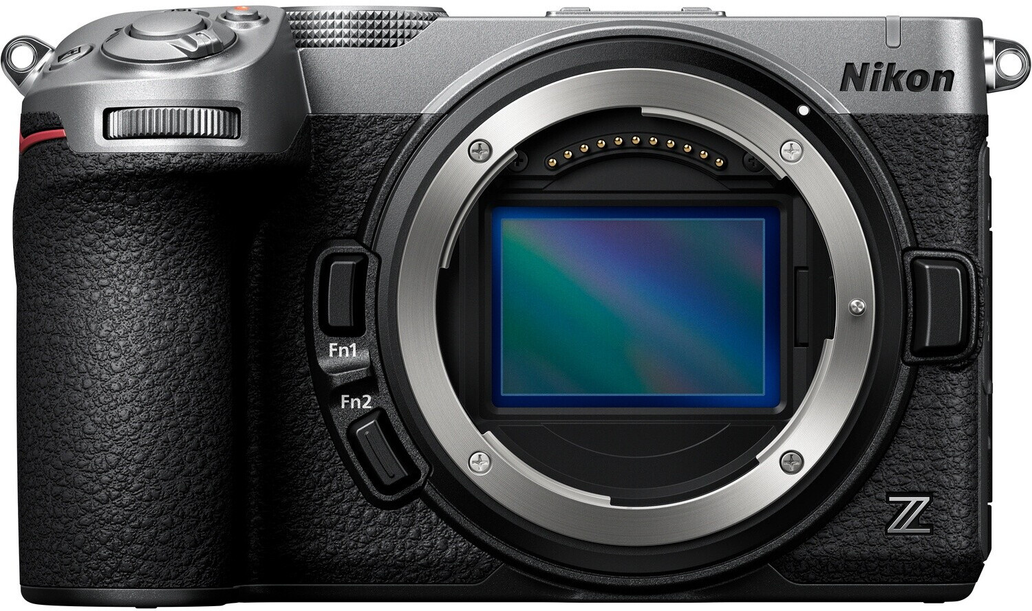 Frontansicht des silbernen Nikon Z5IIC Kameragehäuses ohne Objektiv mit sichtbarem Z-Bajonett und Vollformatsensor.