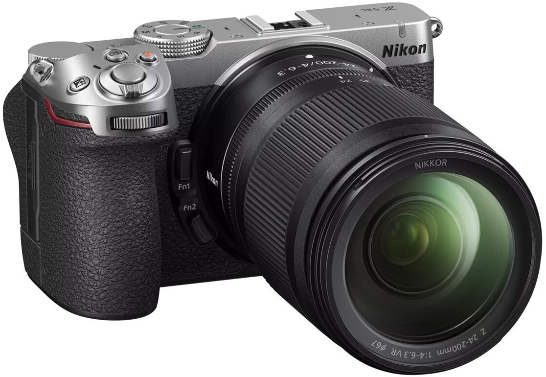 Nikon Z5IIC Silber Kit 24-200 gratis JBL BOX